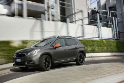 Peugeot-2008-Black-Matt-11