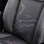 Land-Rover-Defender-2