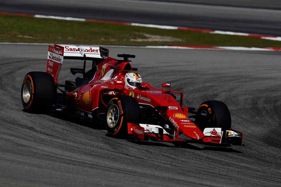 Ferrari Sebastian Vettel Ferrari-SF15-T