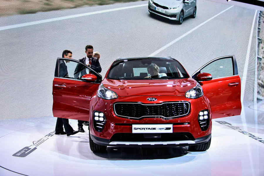 Kia_Sportage_Salone_Francoforte_2015_06