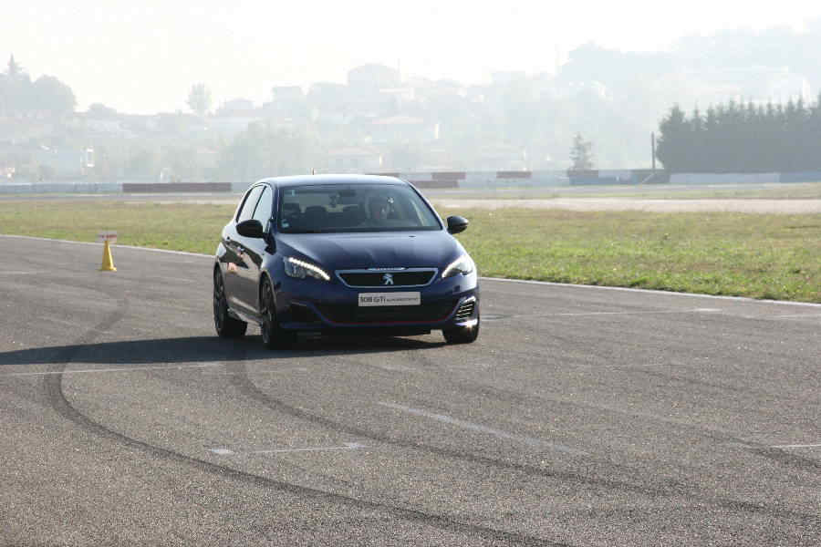 Peugeot_308_GTi_Launch_Test_Drive_161
