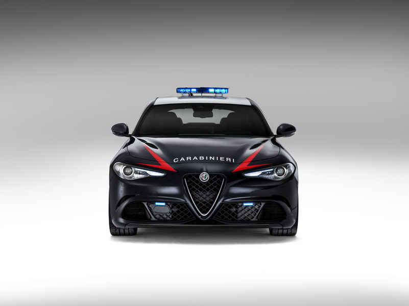 Alfa-Romeo-Giulia-Carabinieri-13