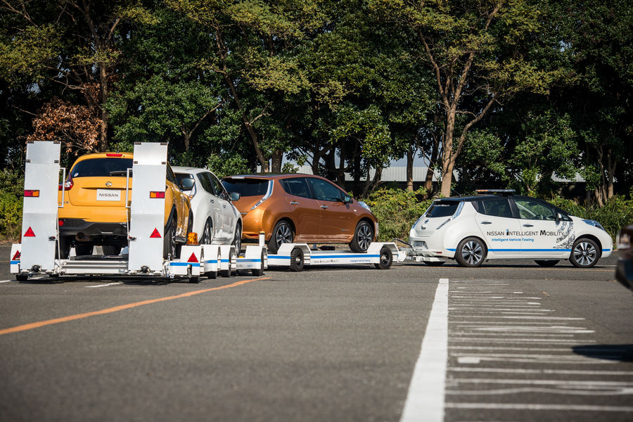 Nissan introduces driverless towing system at Oppama Plant