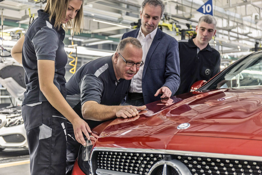 Mercedes-Benz Werk Bremen: Mercedes-Benz startet Produktion des neuen E-Klasse Coupés