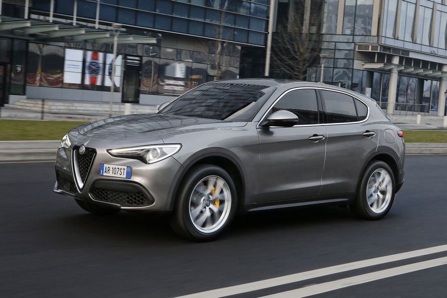 alfa-romeo-stelvio-2017-82