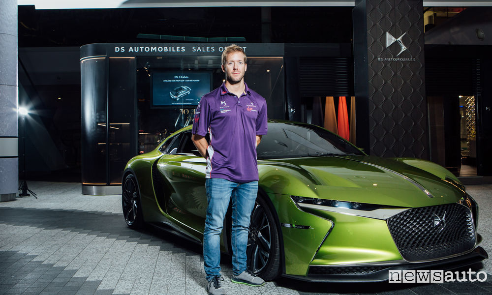 Sam Bird sulla DS E-Tense DS Urban Store Westfield London