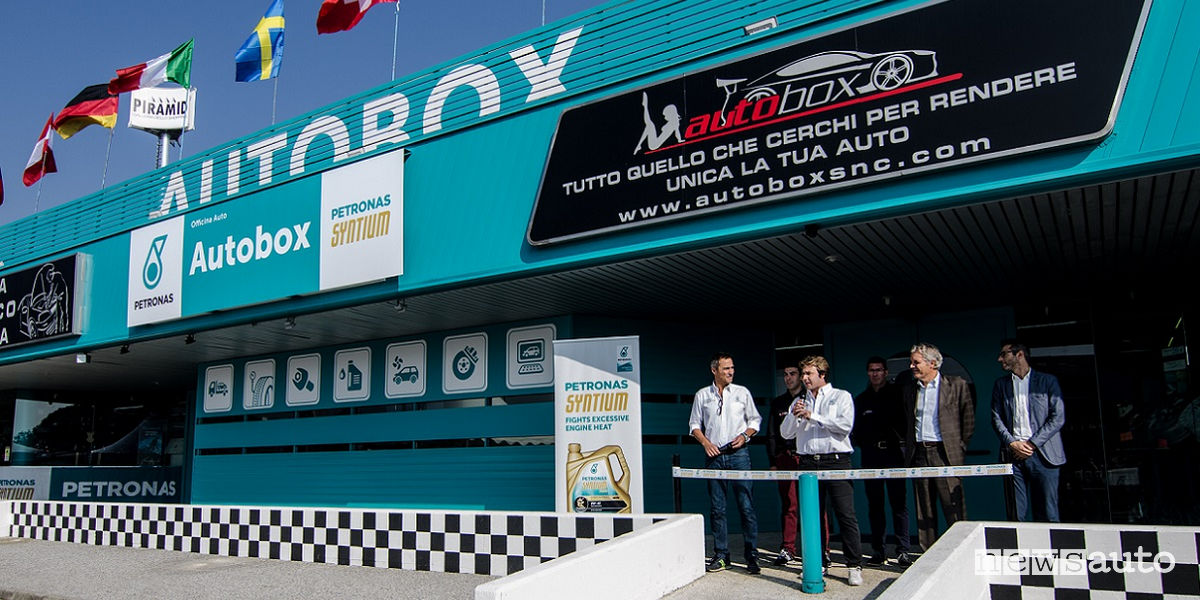 Officina Petronas Autobox Rivalta