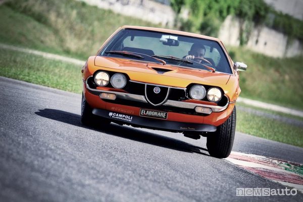 Alfa Romeo Montreal 2.6 V8 la prova in pista