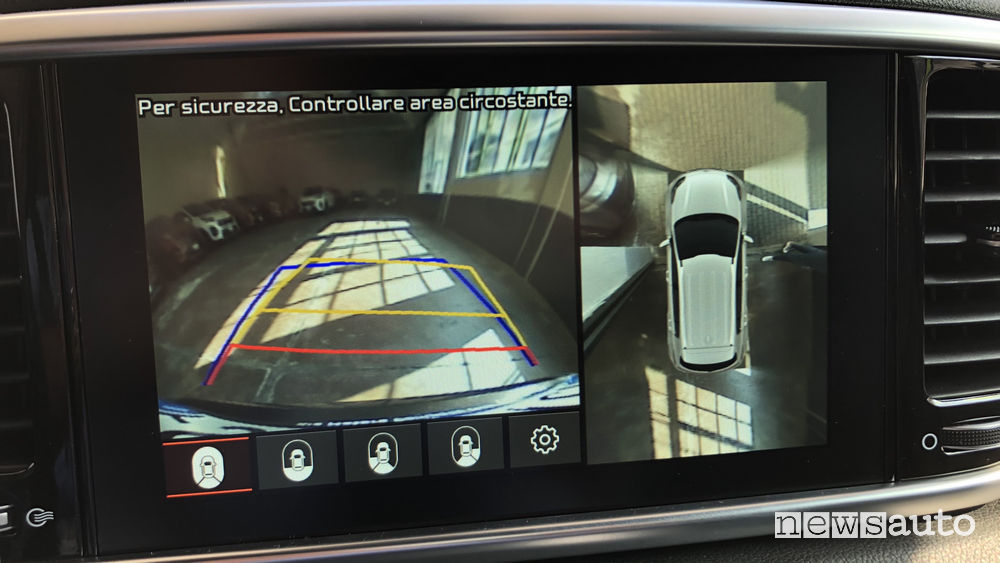Telecamera posteriore e telecamera 360° sulla Kia Sportage 2019 