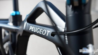 Bicicletta pieghevole elettrica Peugeot eF01