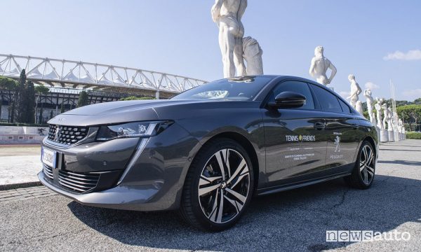 Peugeot 508 all'evento benefico Tennis & Friends Roma 2018