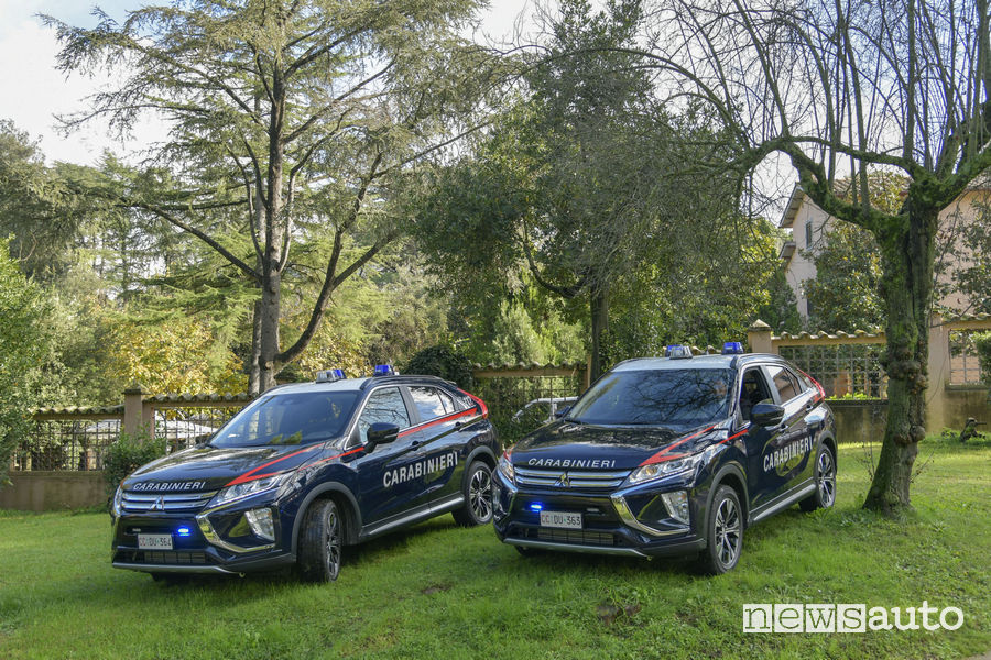 Mitsubishi_Eclipse_Cross Carabinieri, vista di profilo
