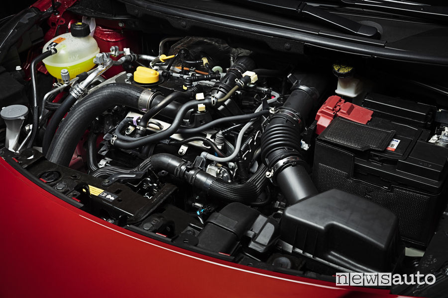 Nissan Micra 2019, vano motore benzina DIG-T 1.0 100 CV