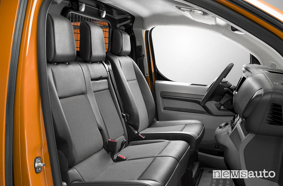 Opel Vivaro 2019, sedili anteriori