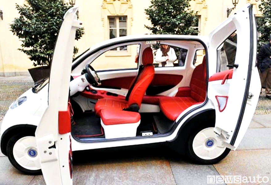 Solaris low-cost electric car 