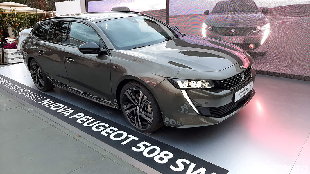 Noleggio a lungo termine Peugeot 508 SW