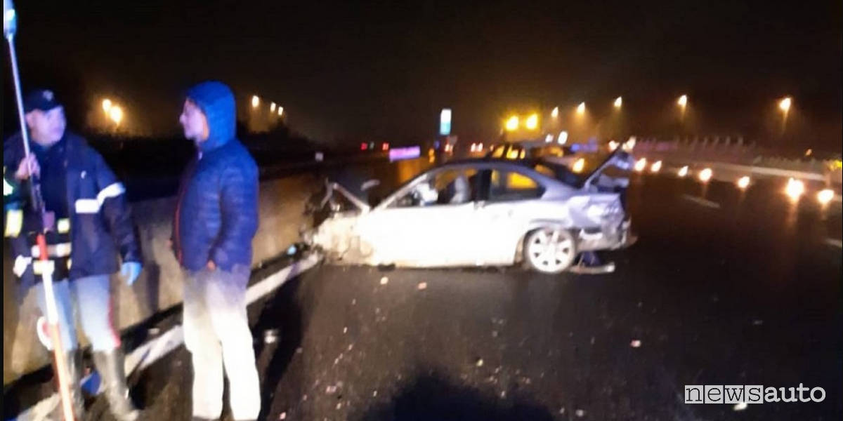 incidente auto modena