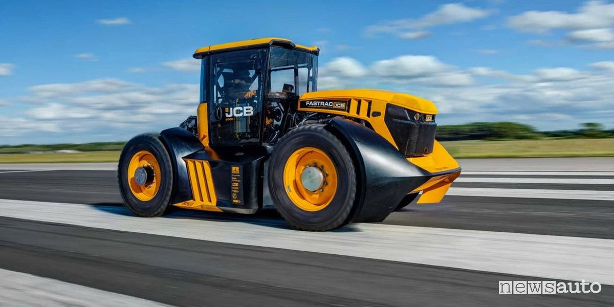 Trattore più veloce al mondo JCB Fastrac