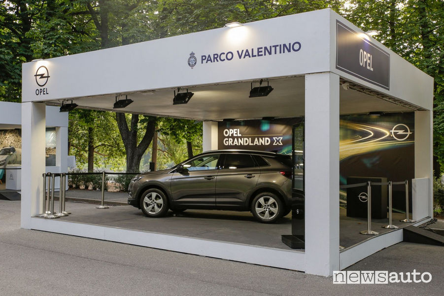 Stand Opel al Salone dell’Auto di Torino Parco Valentino 2019