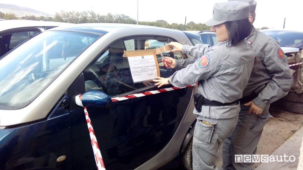 Sequesto autodemolitori auto in provincia di Frosinone, carabinieri, forestale ed arpa.