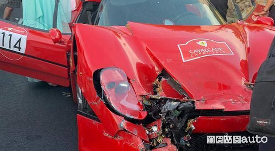 incidente Ferrari Cavalcade 2019 ferrari f50 spider