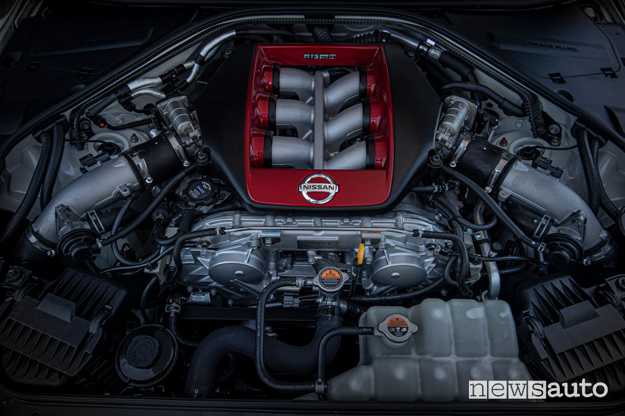 Nissan GT-R NISMO 2020 motore V6 da 3,8 litri da 600 CV