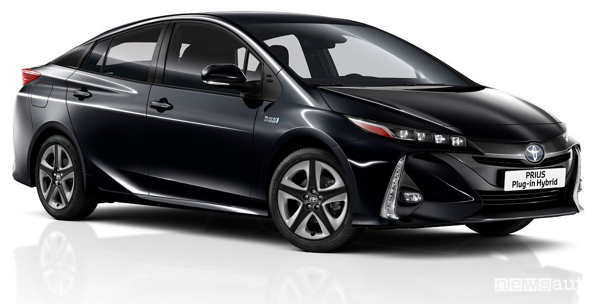 Auto ibrida solare Toyota Prius Plug-In Hybrid