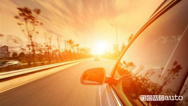 Come proteggere l'auto dal sole, 5 consigli utili