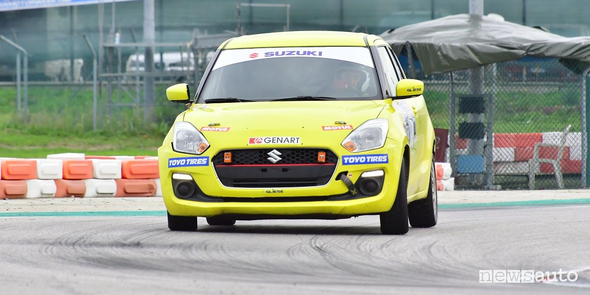 Monomarca Suzuki, Swift R1