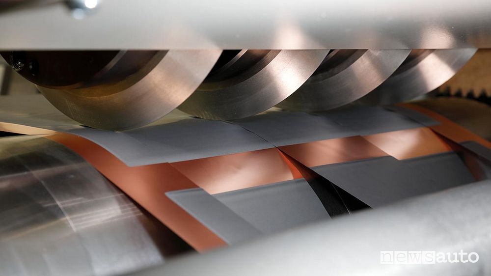 come vengono costruite le batterie di auto elettriche Volkswagen