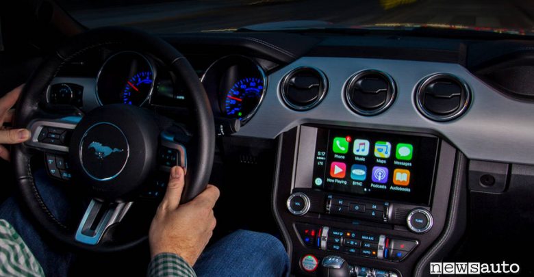 sistema infotainment ford sync 4