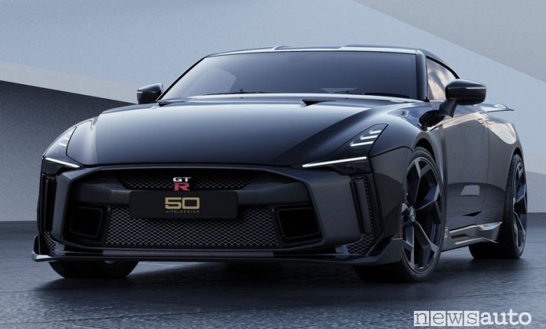 Vista di profilo Nissan GT-R50 by Italdesign rendering Black