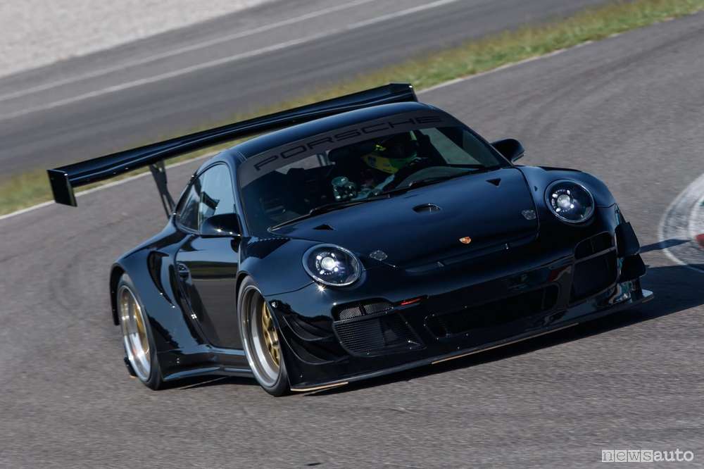 Inserimento in curva in pista Porsche 997 GT2, preparazione e allestimento by N.T.P. Porsche GT2 NTP