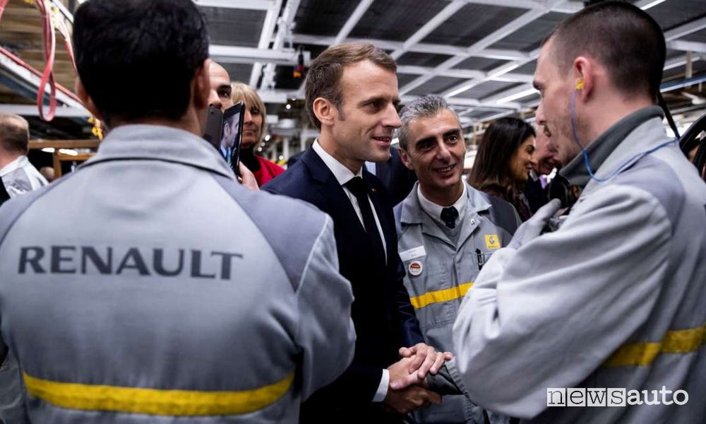 Incentivi per auto elettriche e ibride in Francia contro la crisi Presidente Emmanuel Macron
