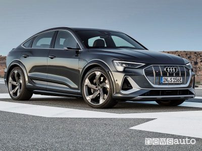 Vista laterale Audi e-tron S Sportback