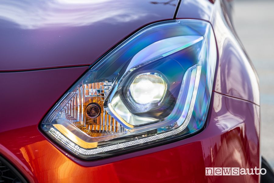 Faro anteriore a led della Swift Hybrid 2020