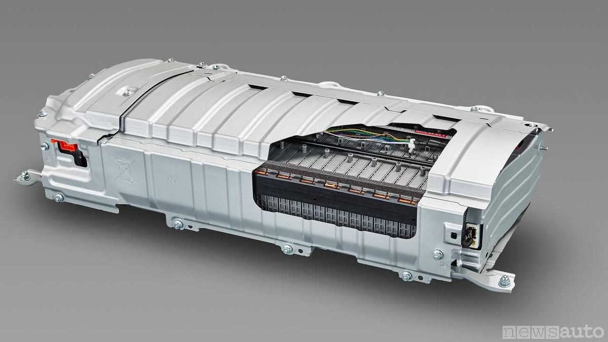 Furti batterie al litio auto ibride, fenomeno in aumento newsauto.it