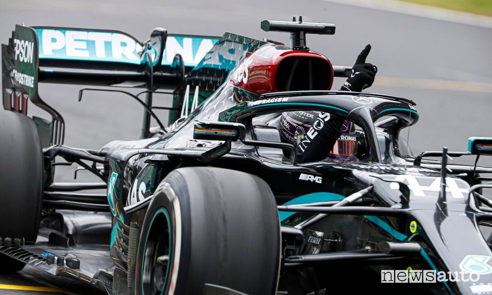 F1 Gp Portogallo, vittoria storica di Hamilton [foto classifiche]