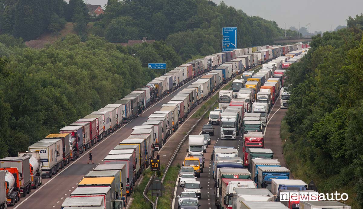 Camion Bloccati sulla Manica 22 dicembre 2020