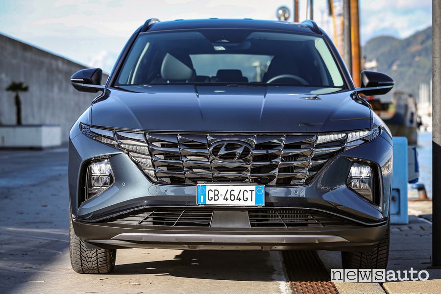Frontale nuova Hyundai Tucson Hybrid