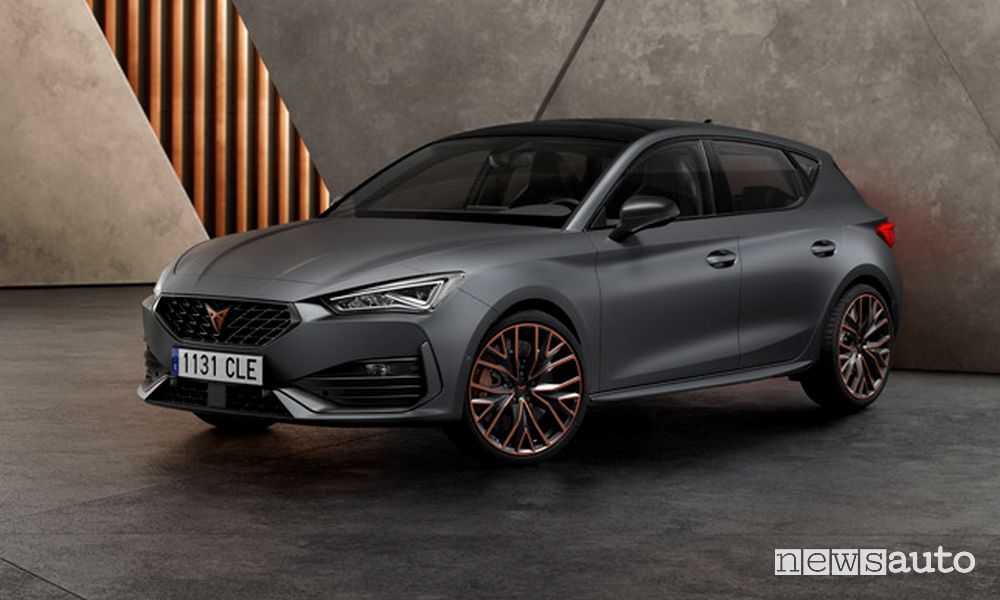 Cupra Leon 2.0 TSI 300 CV, caratteristiche e prezzi
