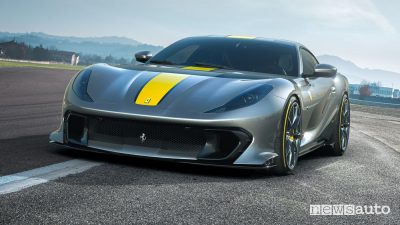 Nuova Ferrari 812 Competizione