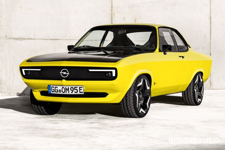 Vista di profilo Opel Manta GSe ElektroMOD