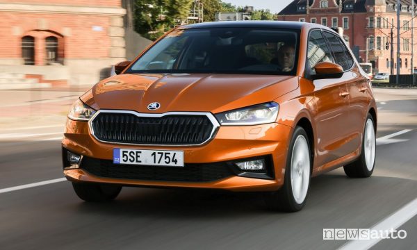 Nuova Škoda Fabia benzina, cosa cambia, caratteristiche e prezzi