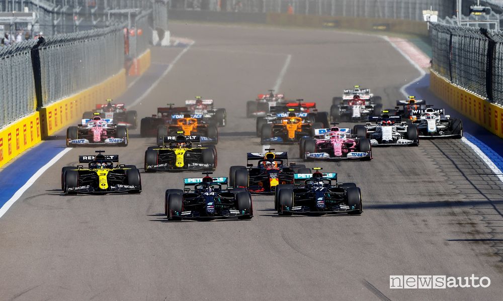 Orari Gp Russia F1 2021, diretta SKY e differita TV8
