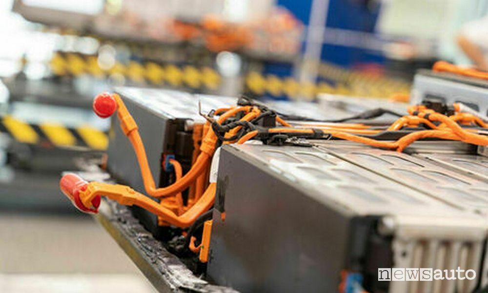 Batteria auto elettriche, qual è la durata minima