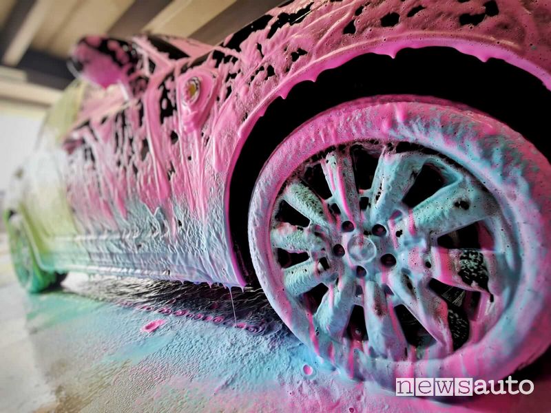 Shampoo Innovacar by Fra-Ber per pulire l'auto fai-da-te