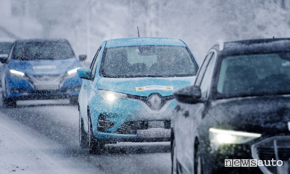 Test autonomia auto elettriche in Norvegia sotto la neve