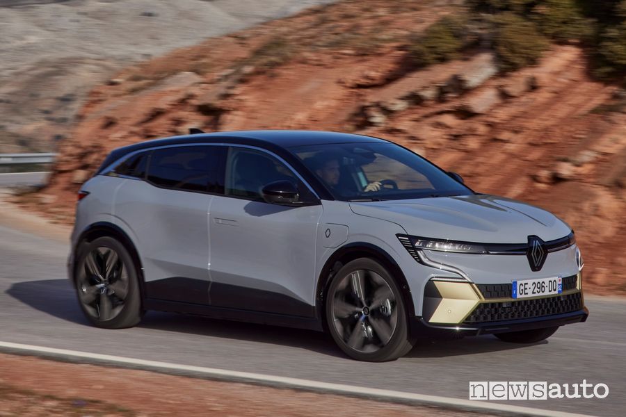 Renault Megane E-TECH Electric al 2° posto Auto dell'Anno 2022