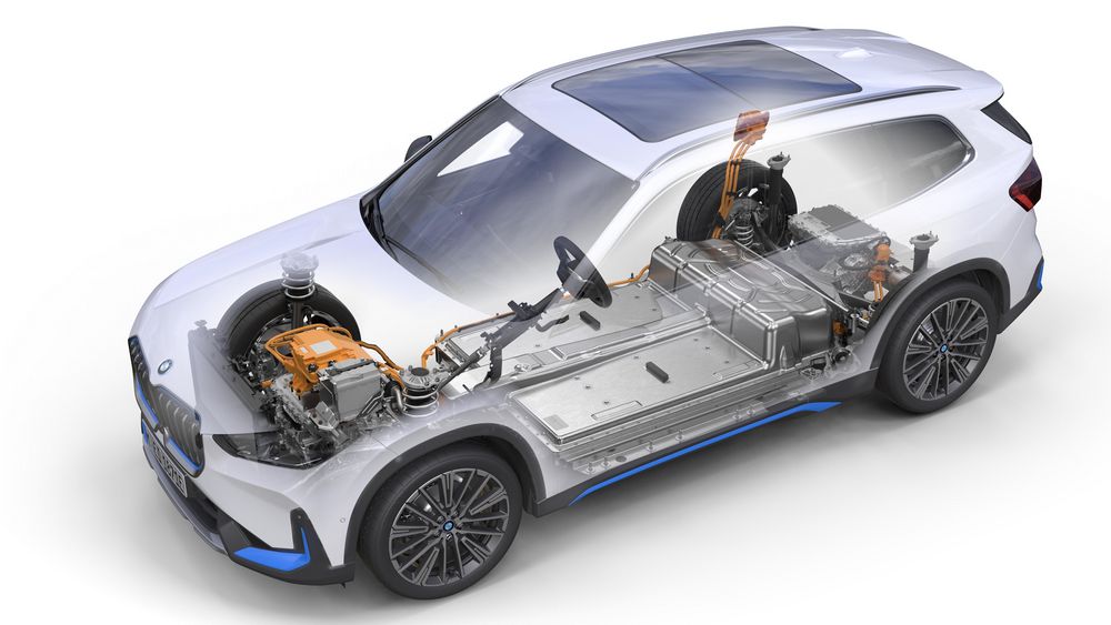 Motore batteria nuova BMW iX1 xDrive30 elettrica
